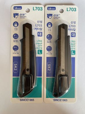 comprar Cuchillo utilitario retráctil de 100 mm con mango ergonómico y cuchillas de aleación SK2 Fabricación en línea