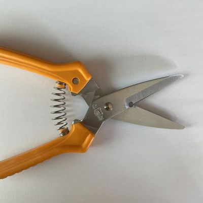 comprar Tijeras multifunción con mango naranja ergonómico Fabricación en línea