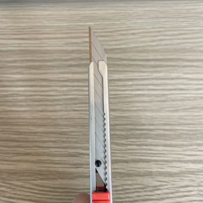 comprar 30° Ángulo de punta 9 mm Cuchillas de corte hechas de acero de alto carbono SK2 para necesidades de corte de papel limpio y afilado Fabricación en línea