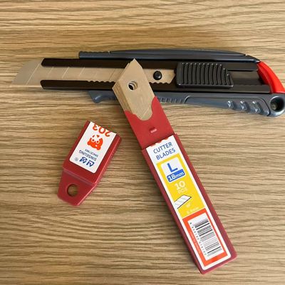 comprar Cortar con precisión y precisión 18 mm Cuchillas de corte 0,5 mm espesor 18 mm anchura Fabricación en línea