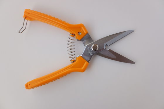 Tijeras Cortacables Eléctricos SK5 con Mango Naranja