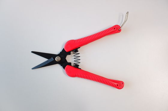 Conjunto de tijeras de artesanía de hardware para fabricar tijeras de manija de plástico antideslizante