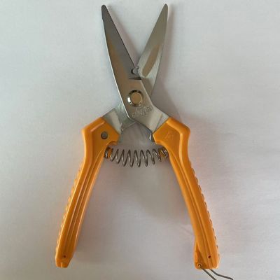 Tijeras multifunción SK5 de hoja de acero con longitud de 200 mm y mango ergonómico