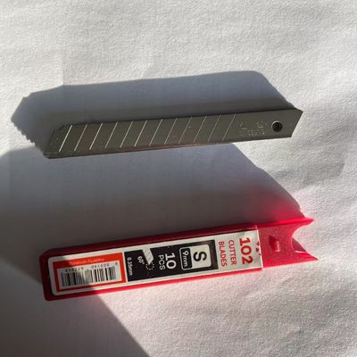 Cúter de 12 segmentos de 9 mm, hoja a presión, acero SK2 de alto carbono, ángulo de 60 grados