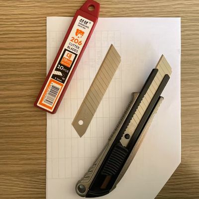 Cuchillas de corte de 18 mm diseñadas para precisión y versatilidad en el corte