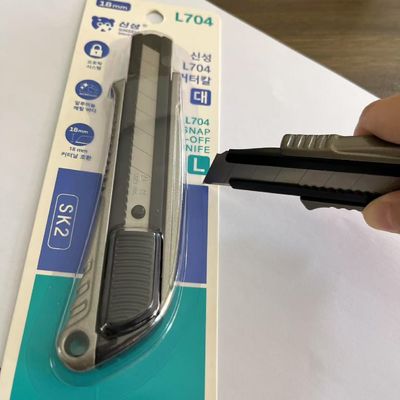 Cúter Retráctil Ergonómico con Cuchilla Desprendible para Drywall