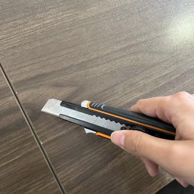 Cuchillo de utilidad para paneles de yeso de 100 mm para cortes precisos y exactos