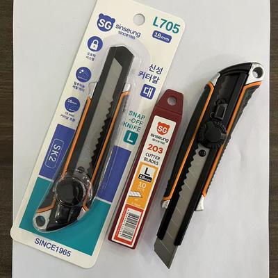 Cuchillo de 18 mm portátil y robusto de aluminio SK2